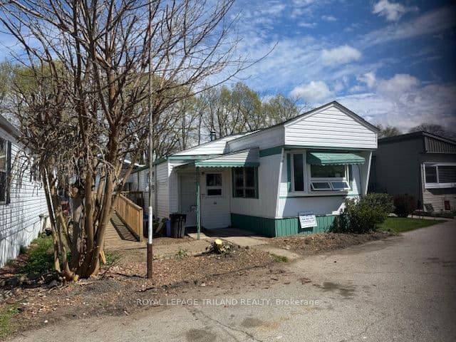 Springbank Drive 66, London South, ON N6J 1G1