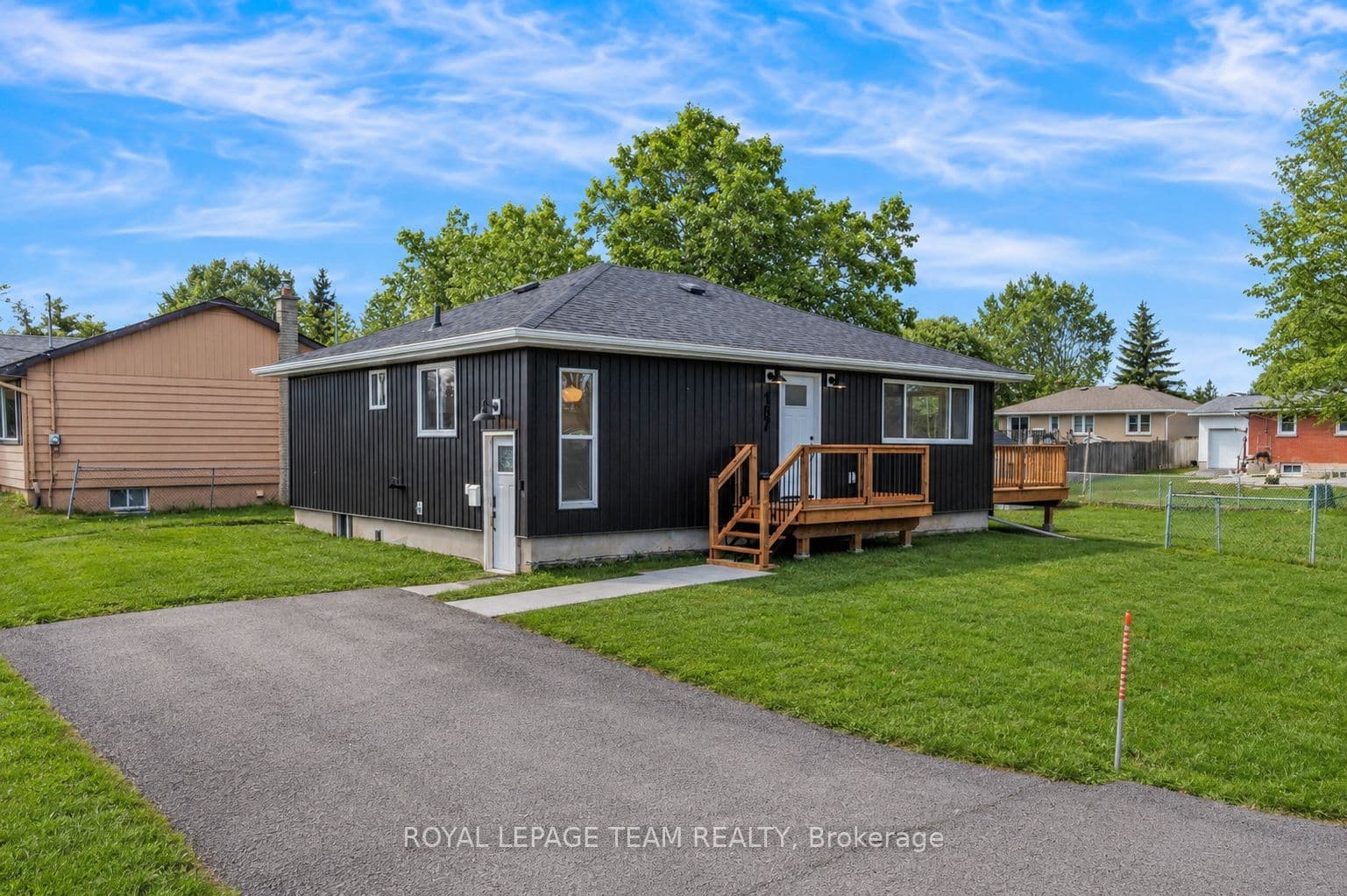 Lakeview Avenue, Kingston, ON K7M 3V2