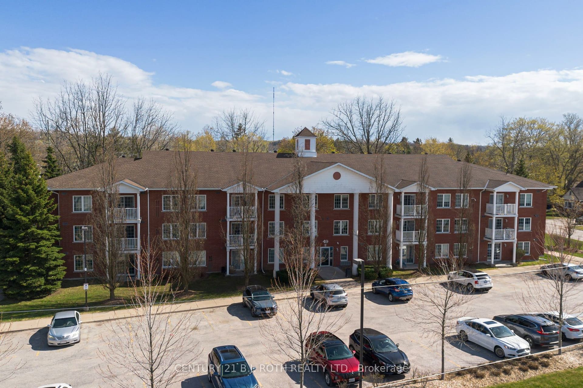 Jacobs Terrace 209, Barrie, ON L4N 0W4