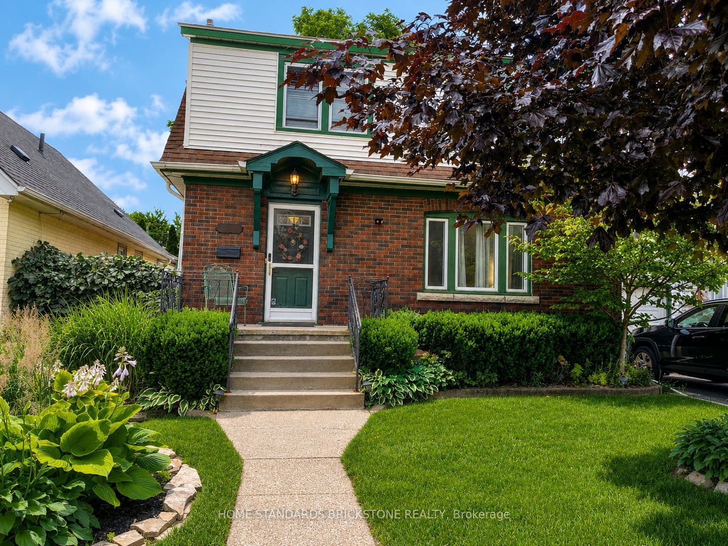 CEDAR Street, Niagara Falls, ON L2E 2V3