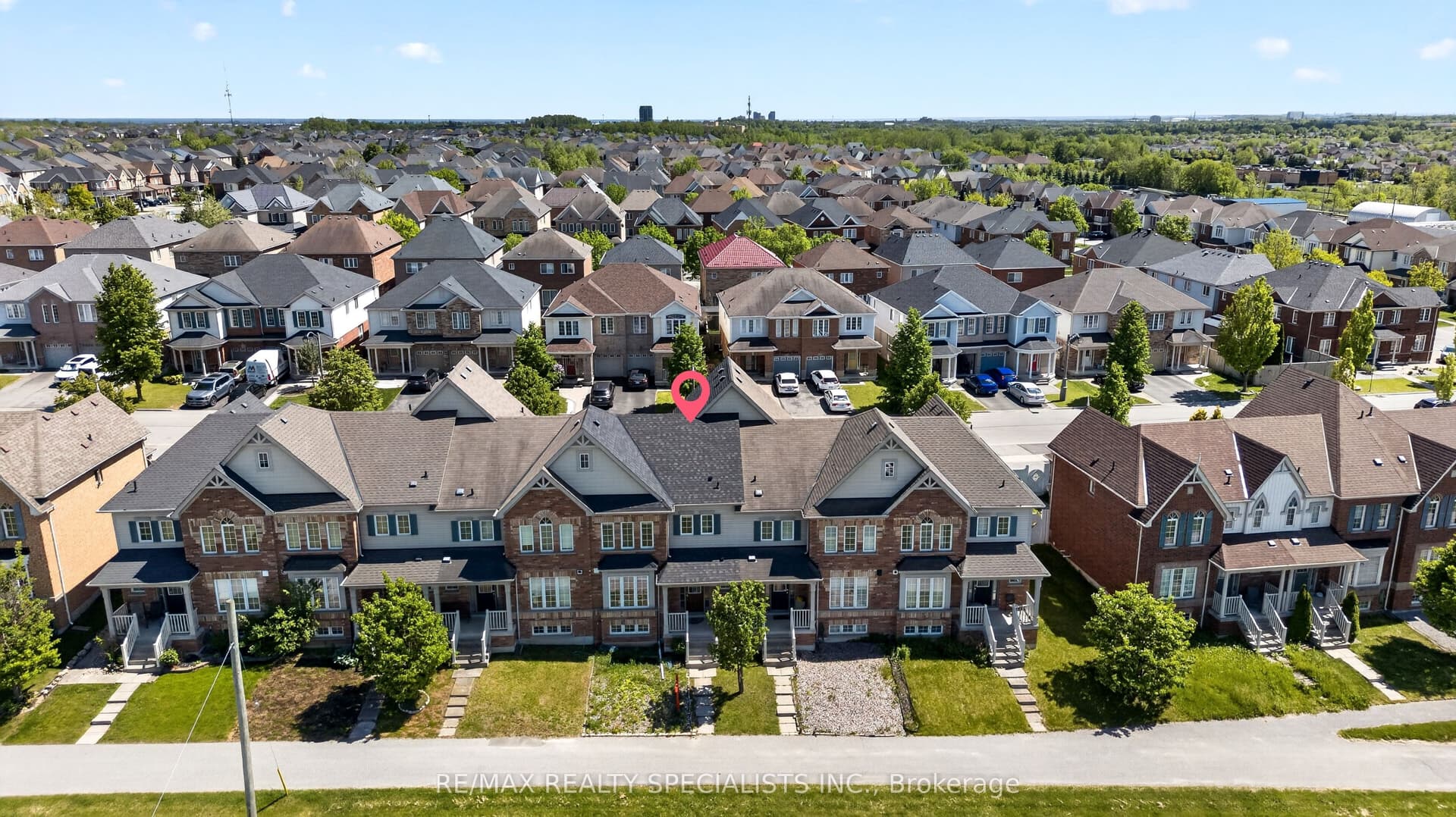 Warnford Circle, Ajax, ON L1T 0J7