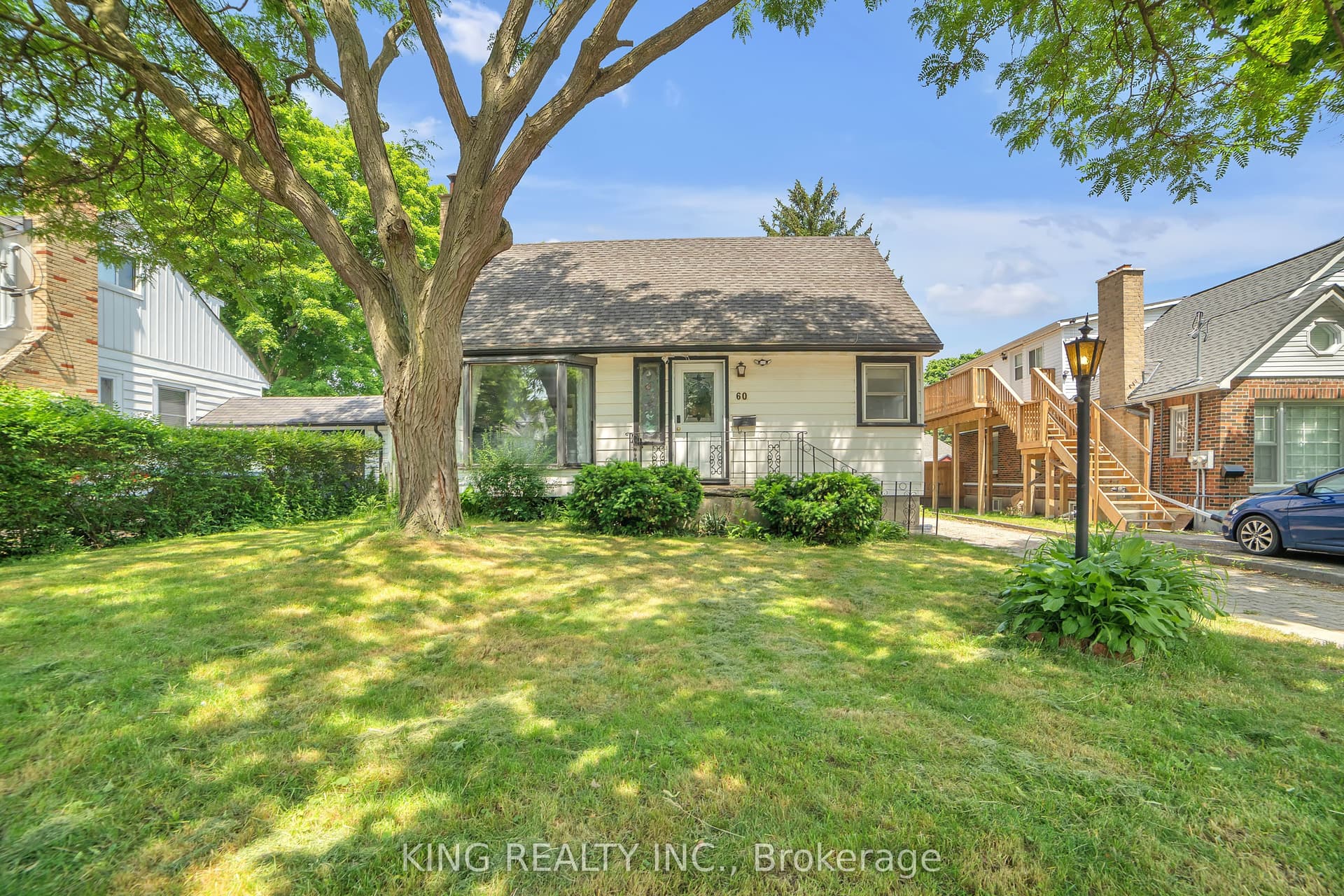 Eastman Avenue, London East, ON N5W 2M4