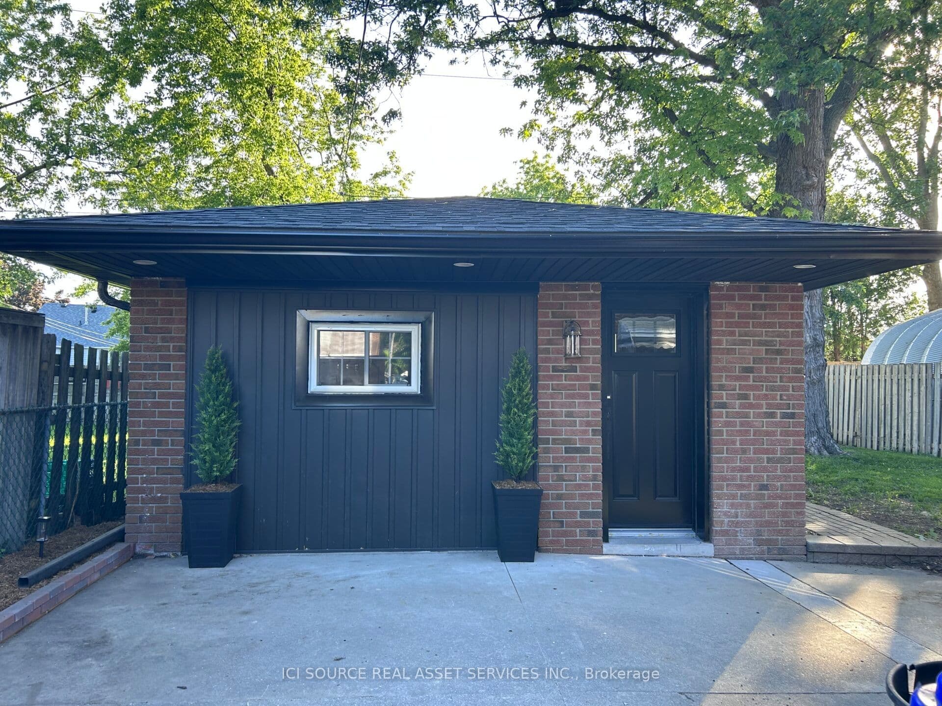 Francois Road 2, Windsor, ON N8W 4S9