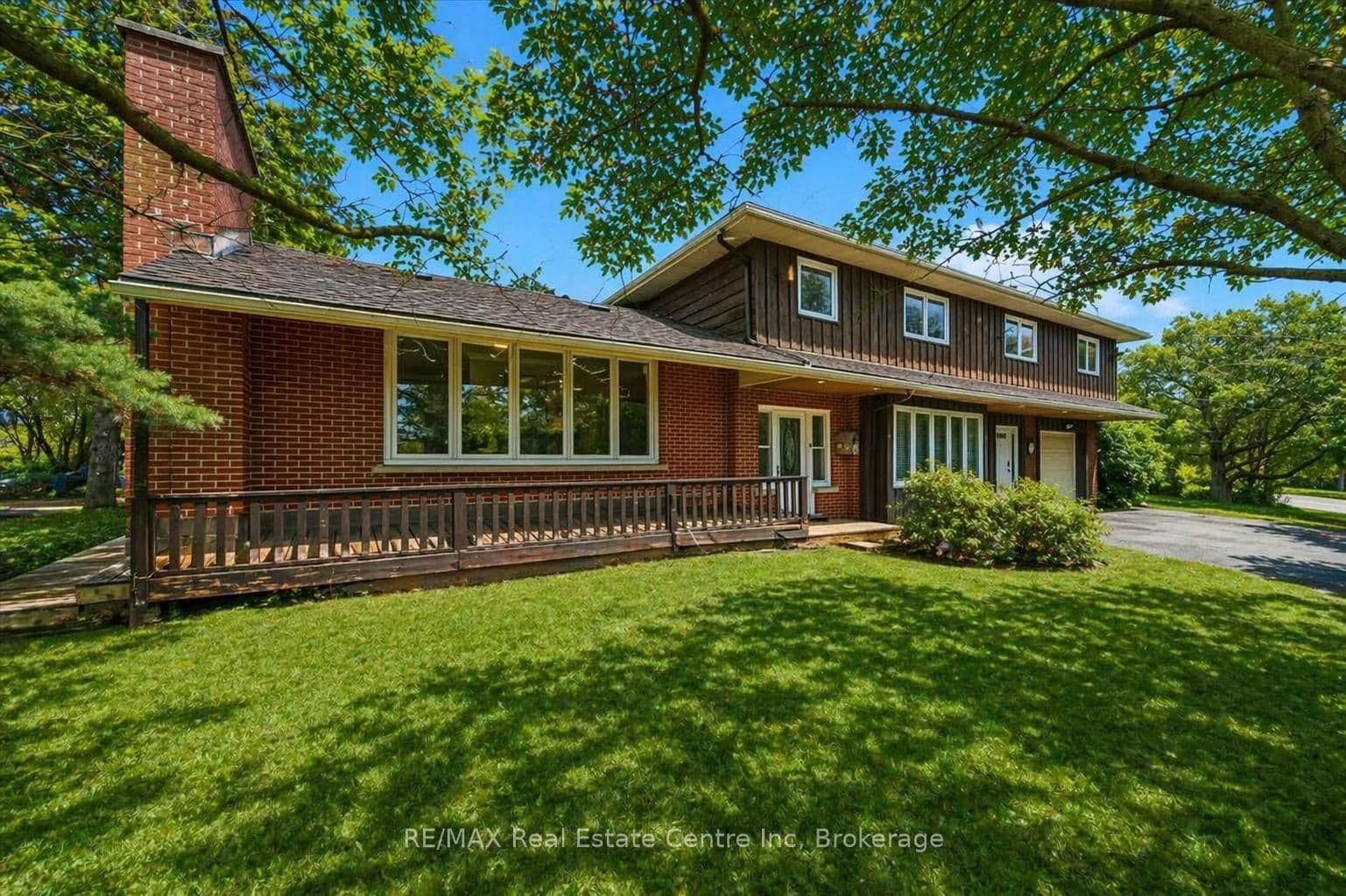 WATSON Parkway S, Guelph, ON N1L 0N9