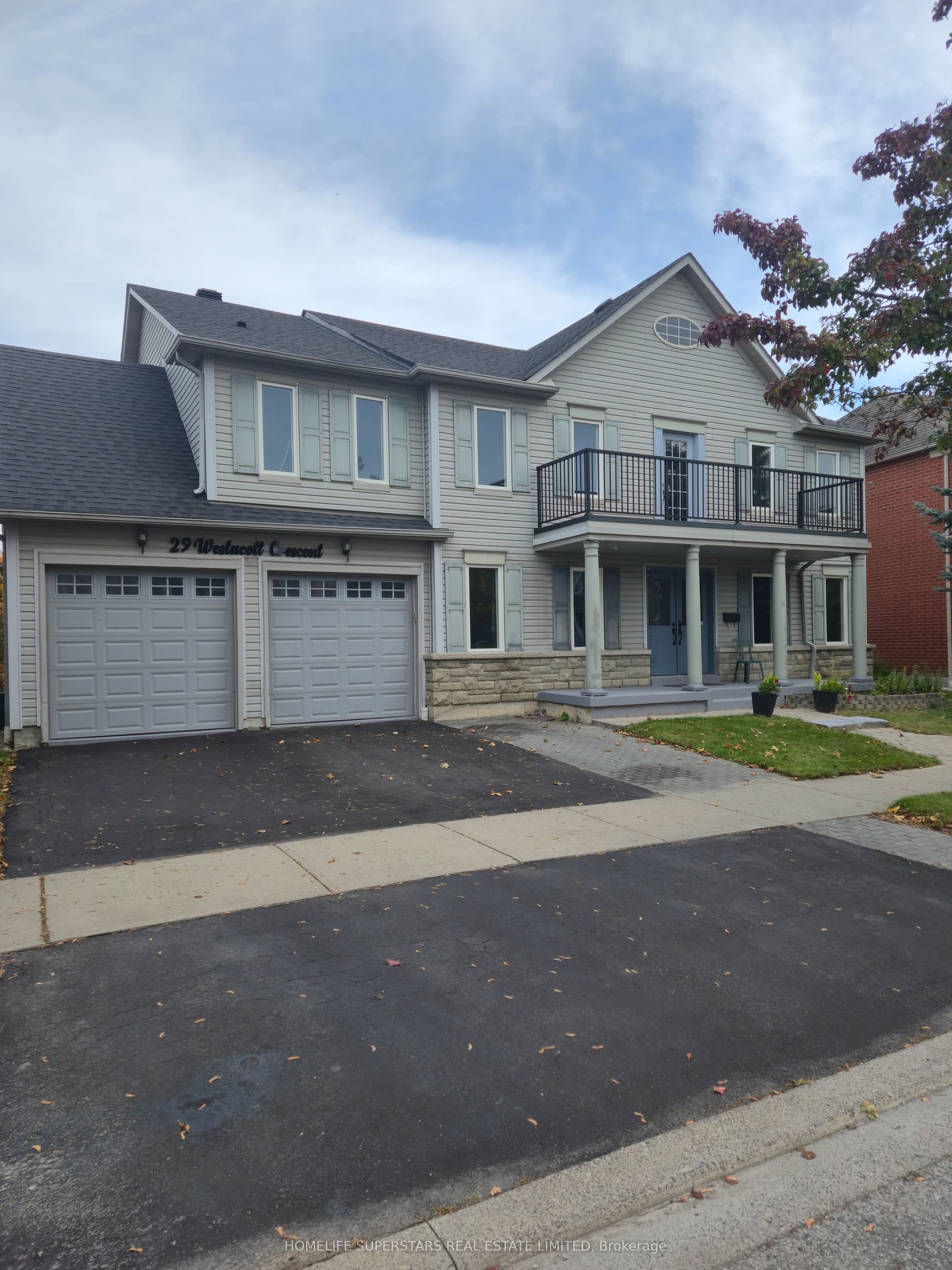 Westacott Crescent, Ajax, ON L1T 4H7