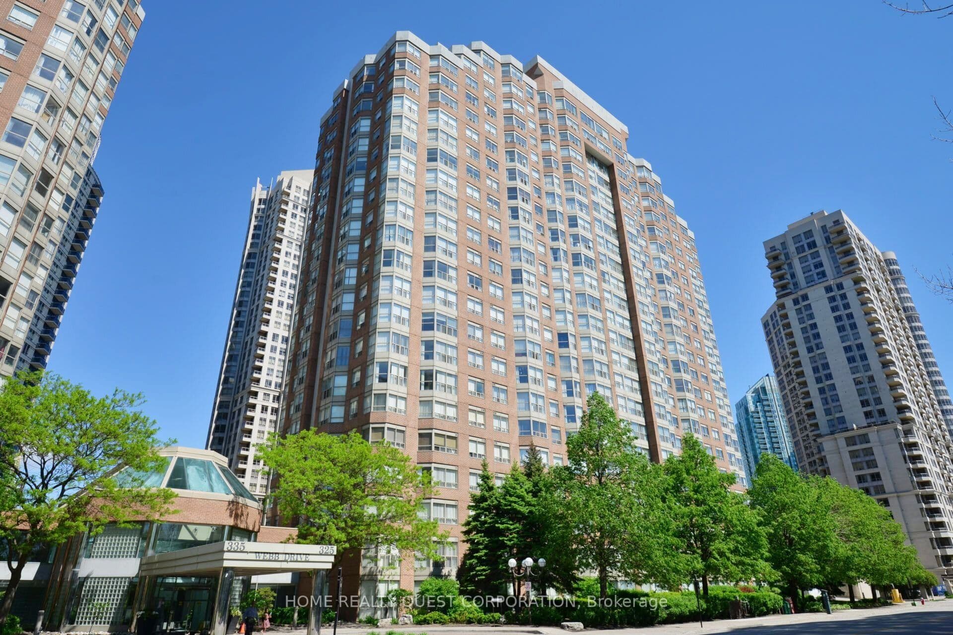 Webb Drive 1402, Mississauga, ON L5B 3Z9
