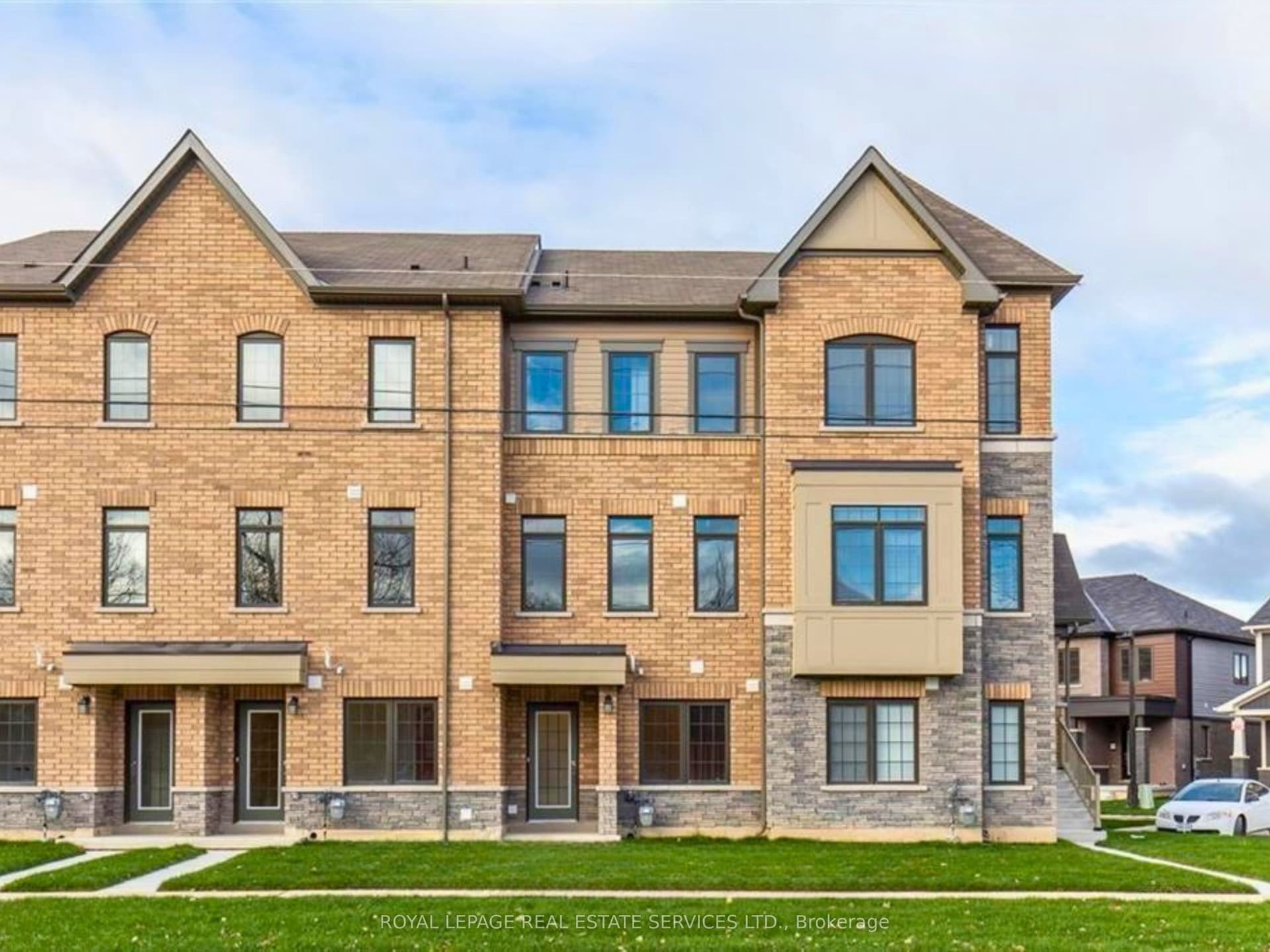 Mulberry Drive 40, Niagara Falls, ON L2H 2Y6