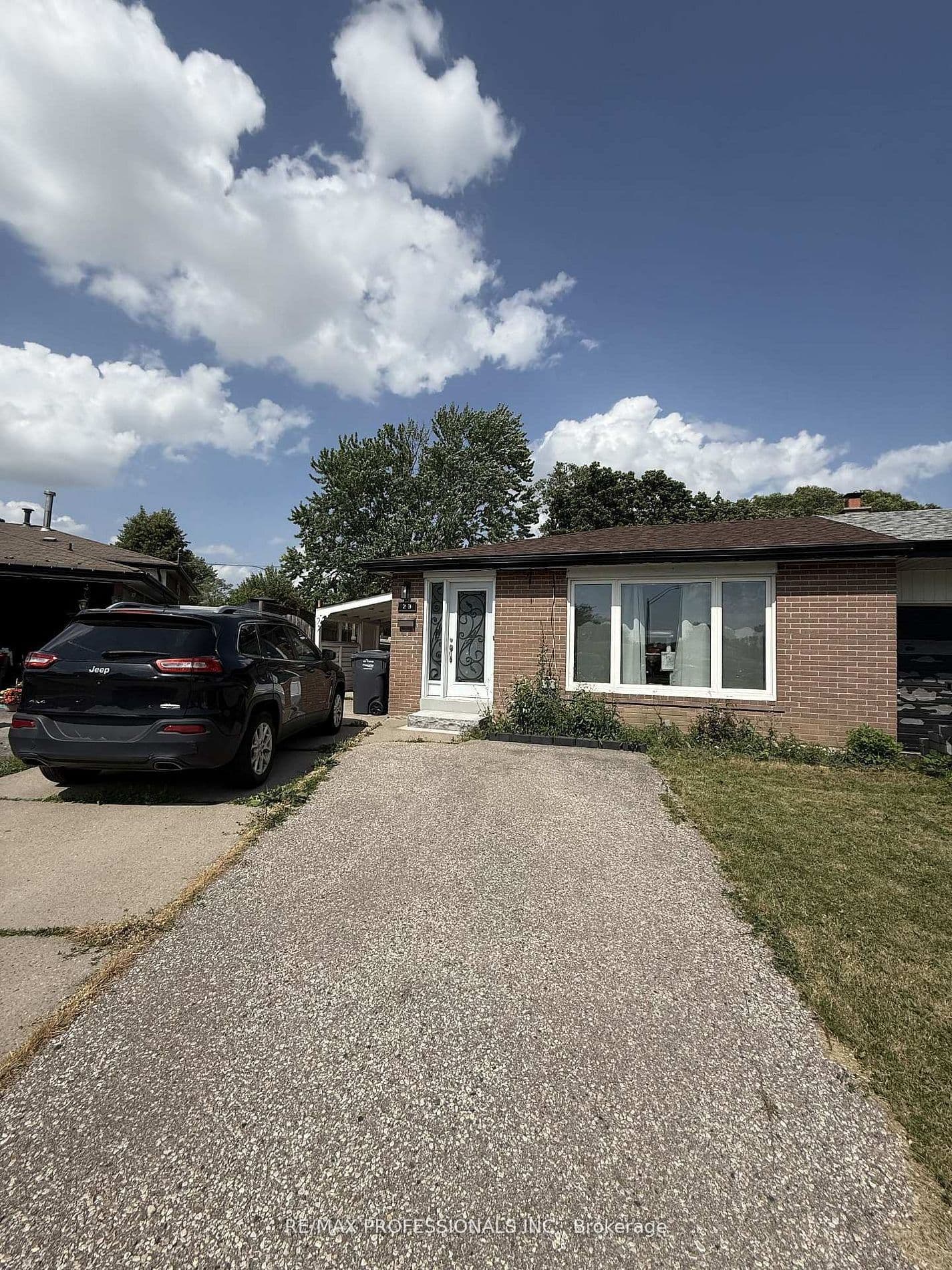 Dunwich Place Basement, Brampton, ON L6T 1K3