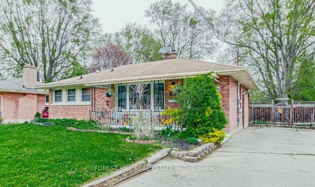 Griffith Street, London South, ON N6K 2R6