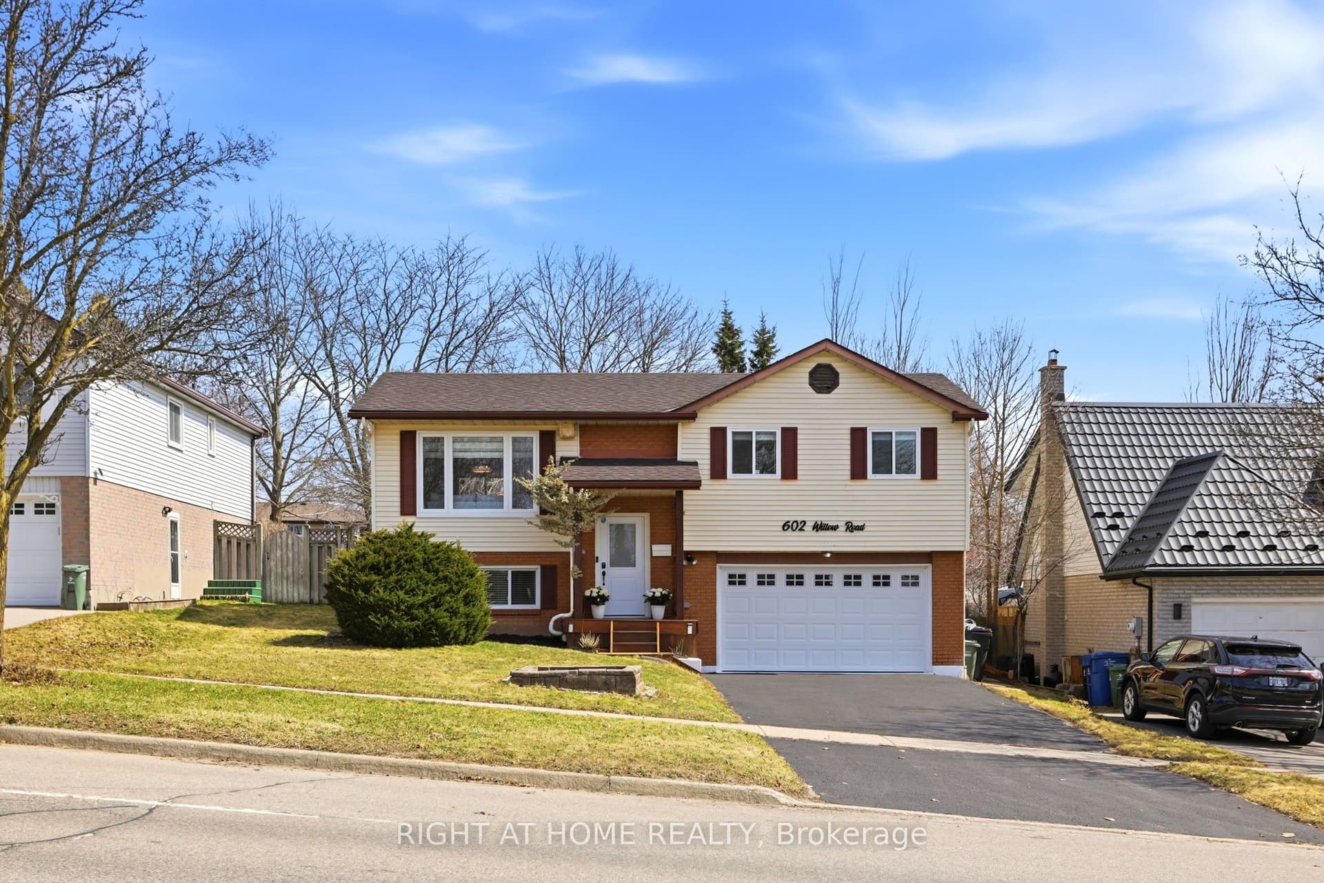 WILLOW Road, Guelph, ON N1H 7M5