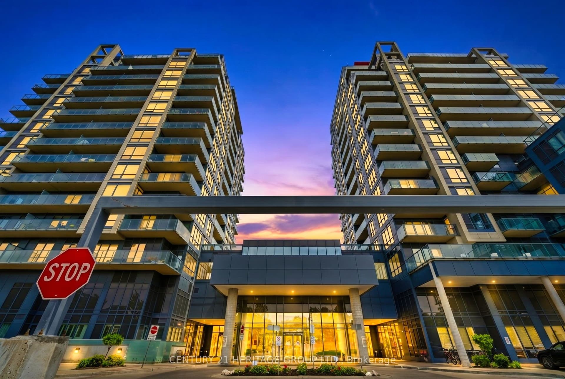 Yonge Street 1106B, Richmond Hill, ON L4C 0Z1