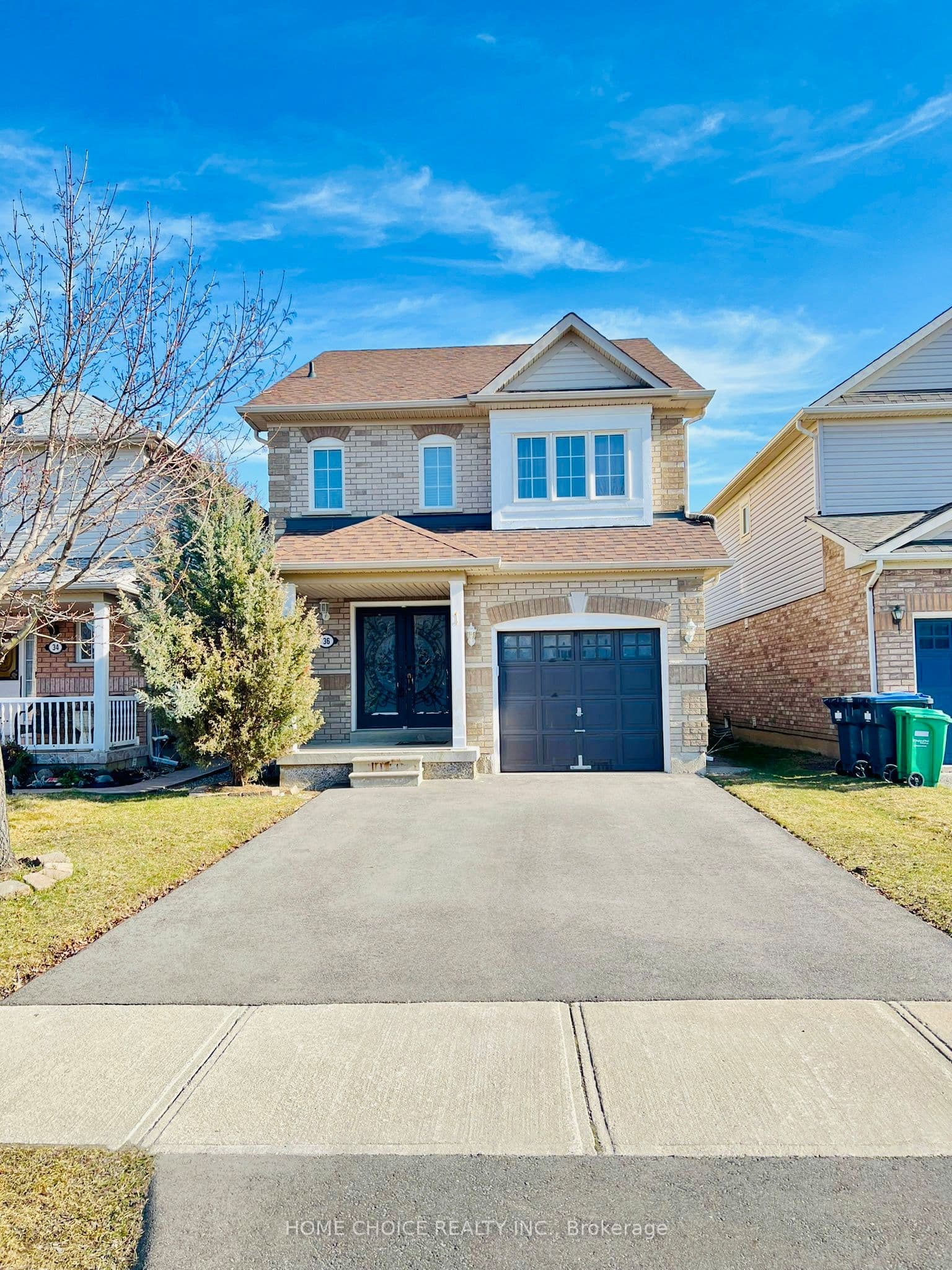 Earl Grey Crescent, Brampton, ON L7A 2L1