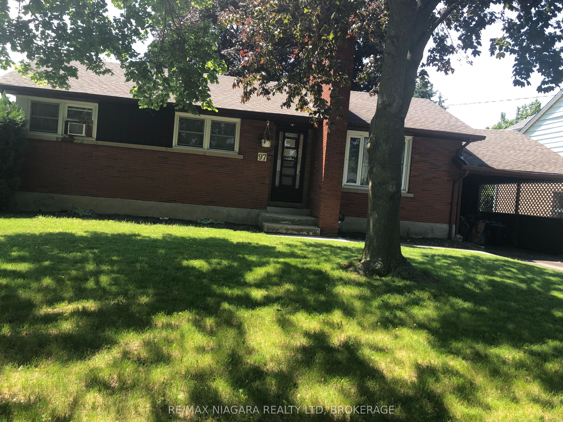 Shakespeare Avenue, St. Catharines, ON L2R 6N1