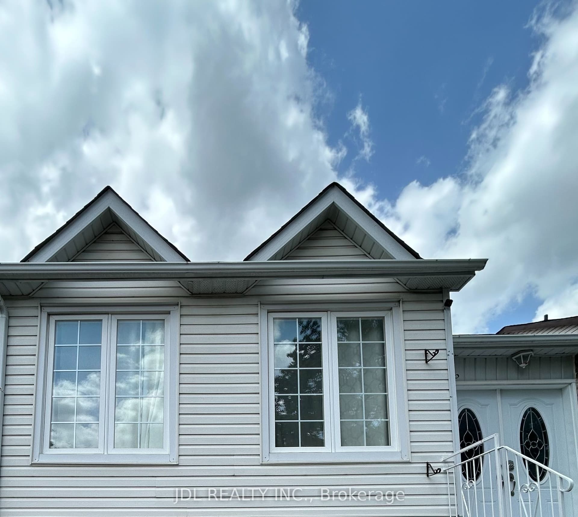Glencoyne Cres Crescent Two-Bedroom Bsmt, Toronto, ON M1W 2Z2