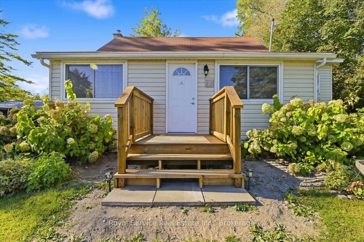 Paudash Street, Otonabee-South Monaghan, ON K9J 0E6