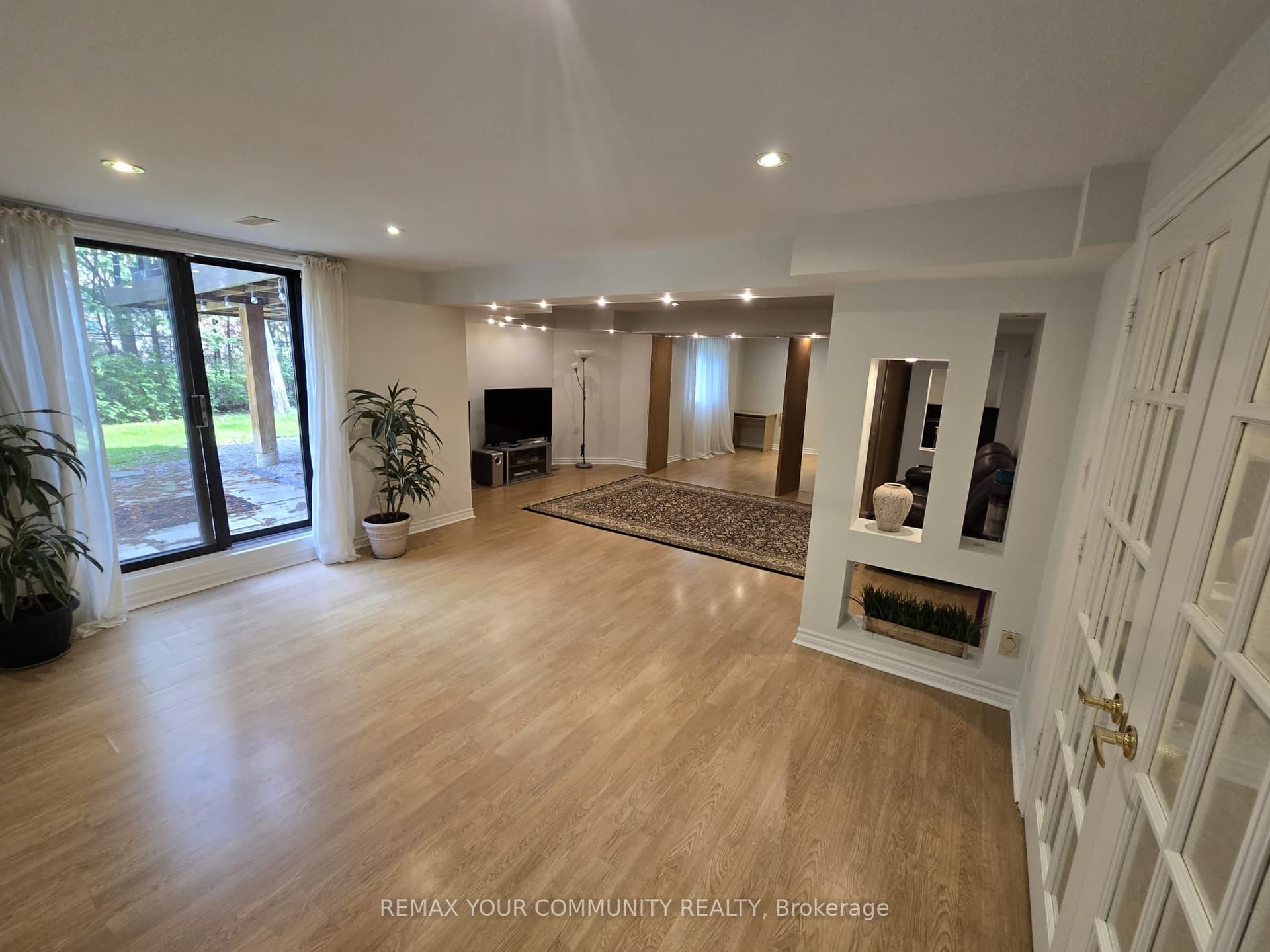 Addison Street Basement, Richmond Hill, ON L4C 9N1