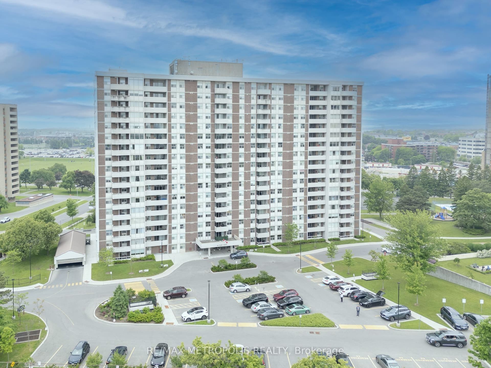 Falby Court 707, Ajax, ON L1S 3L1