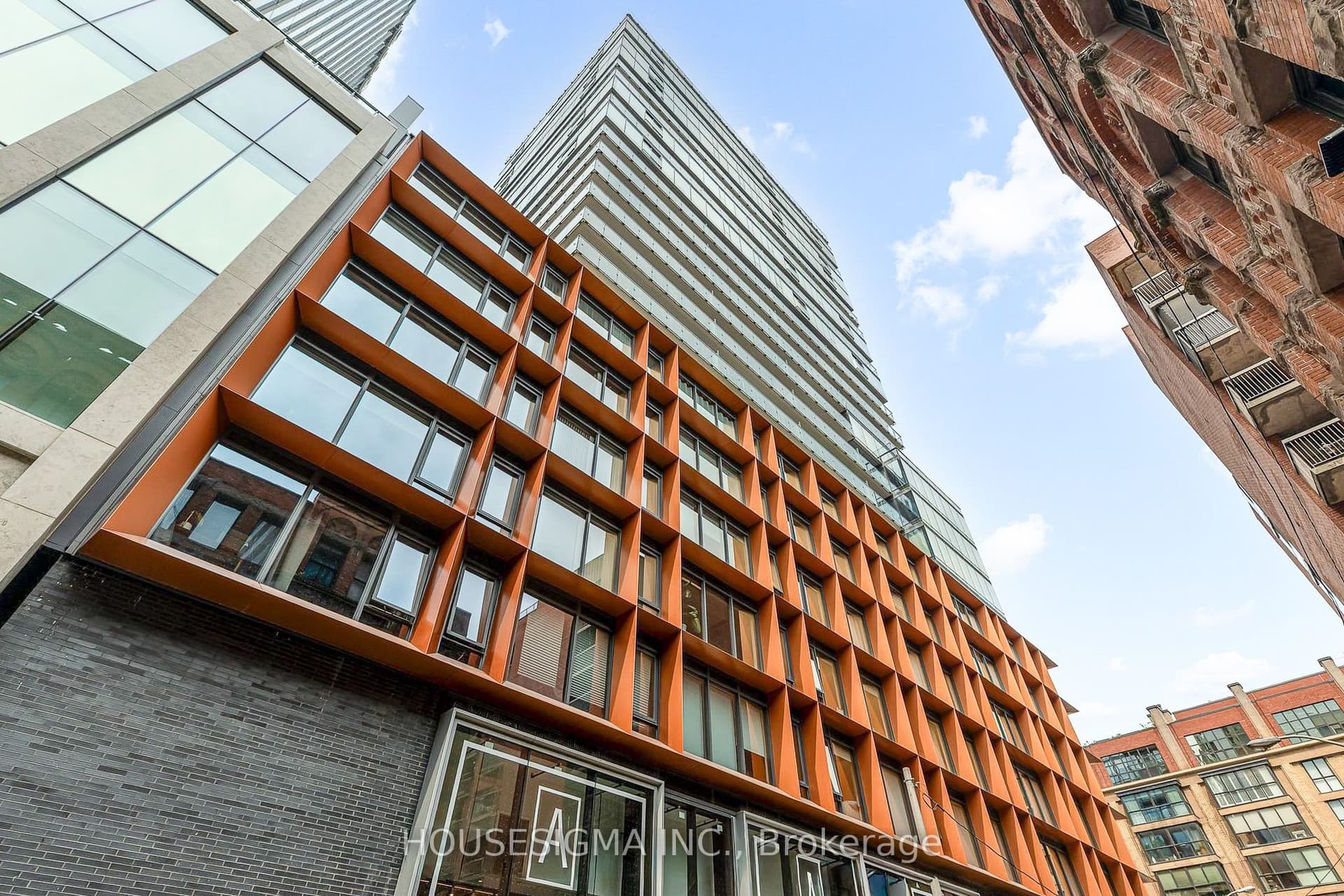 Colborne Street 516, Toronto, ON M5E 1E3