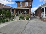 Ypres Road, Toronto, ON M6M 1P3