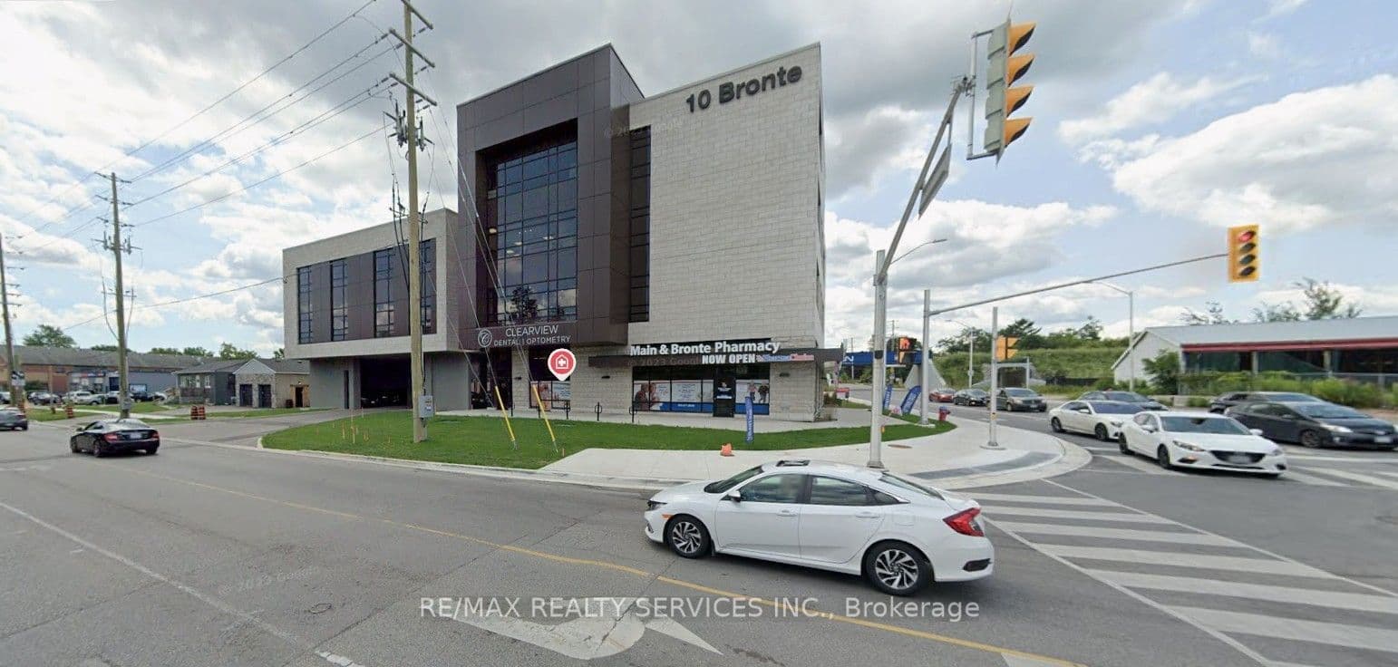Bronte Street S 206, Milton, ON L9T 9M2