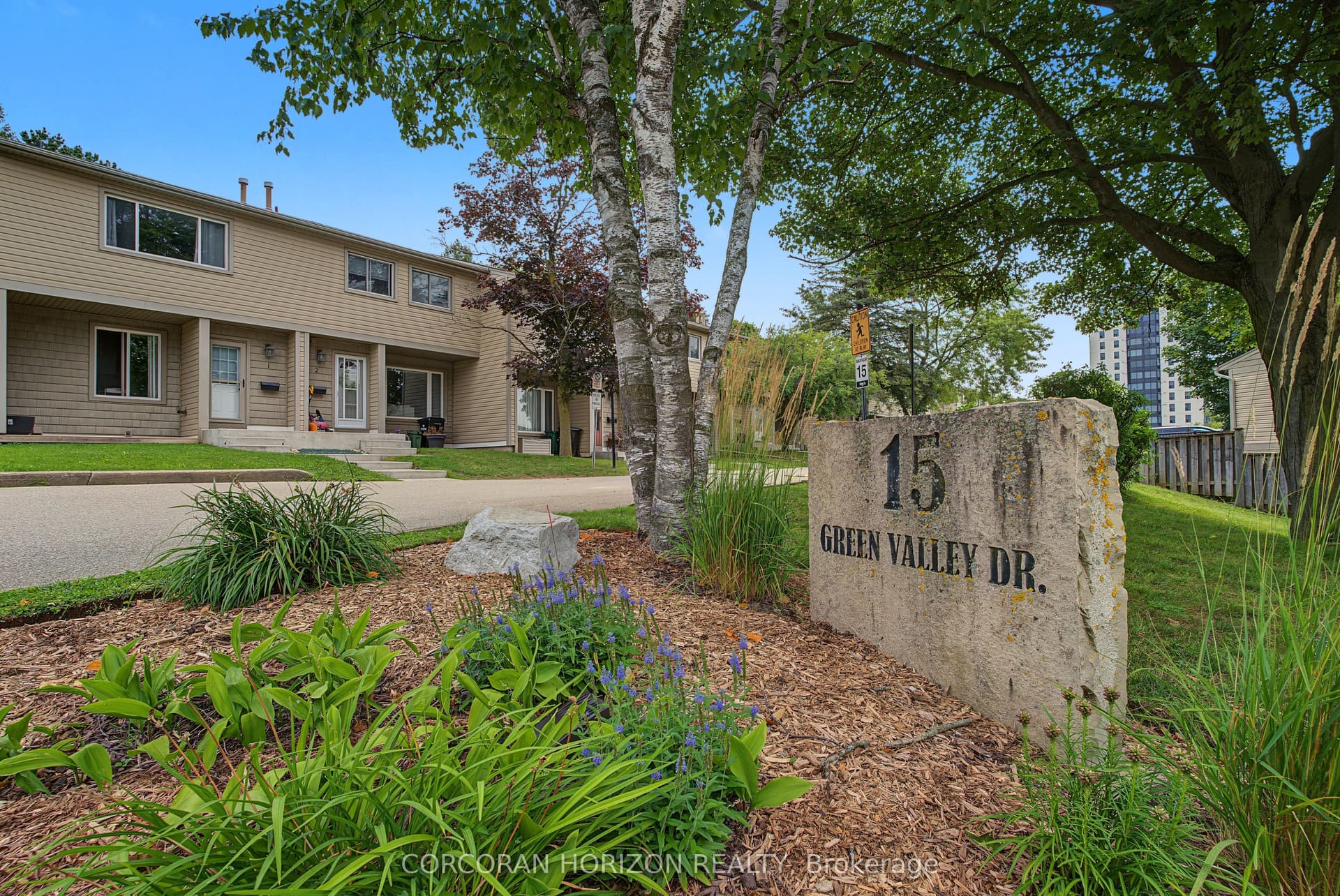 Green Valley Drive 1, Kitchener, ON N2P 1K7