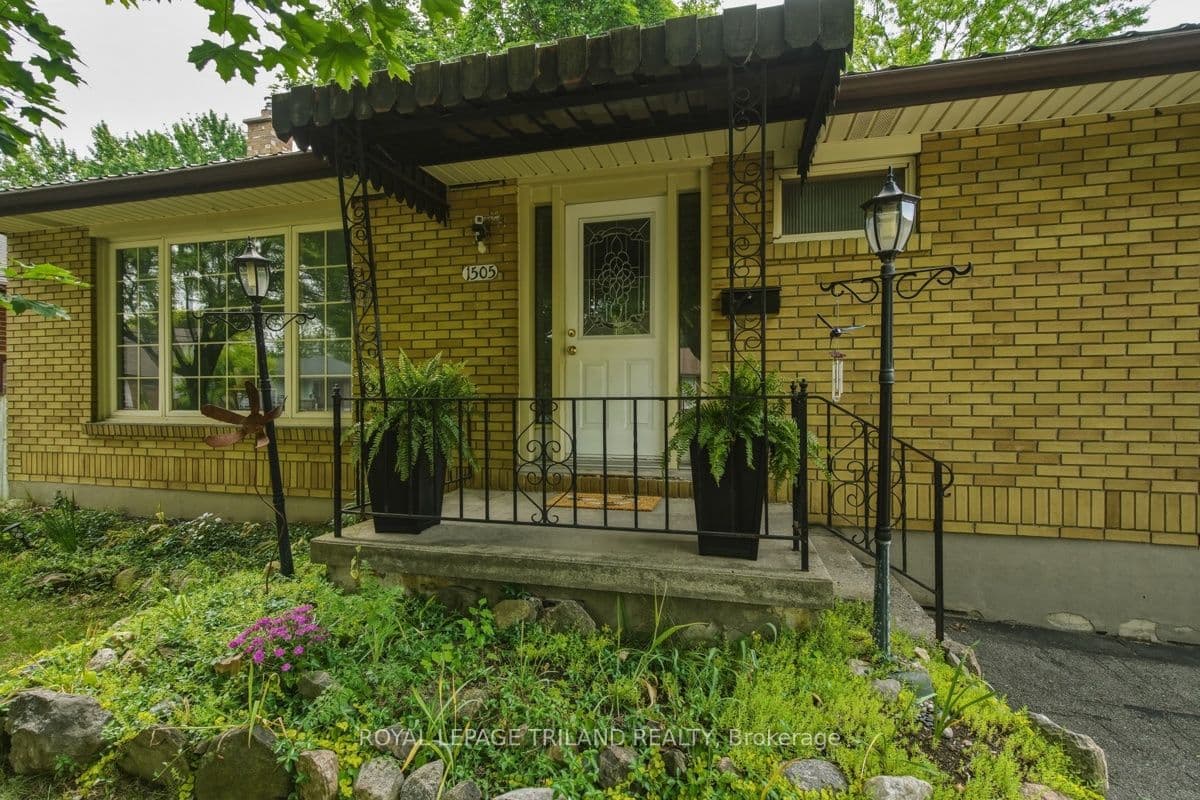 McLarenwood Terrace, London East, ON N5W 1X8