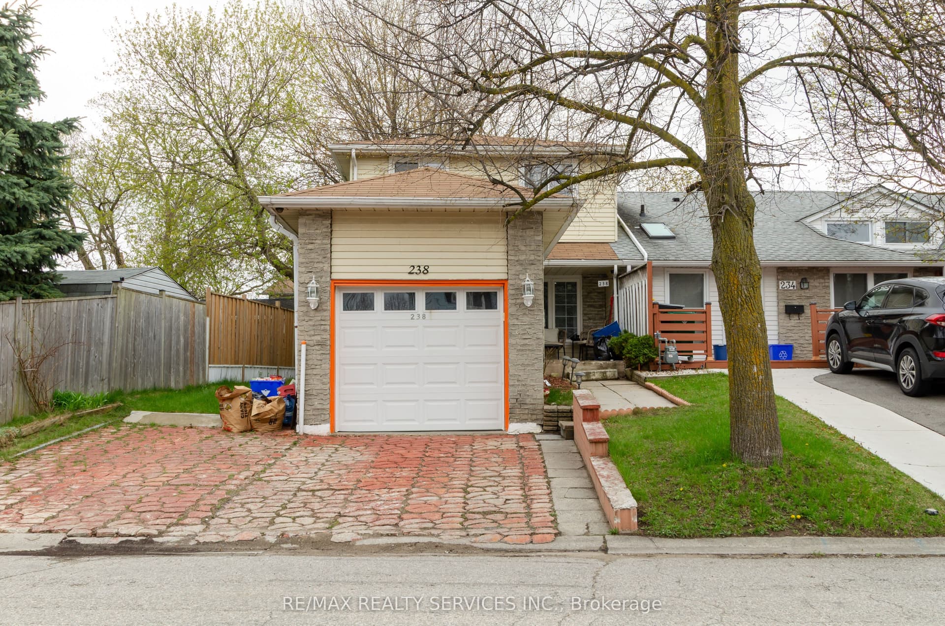 Linden Drive, Cambridge, ON N3H 4Y2