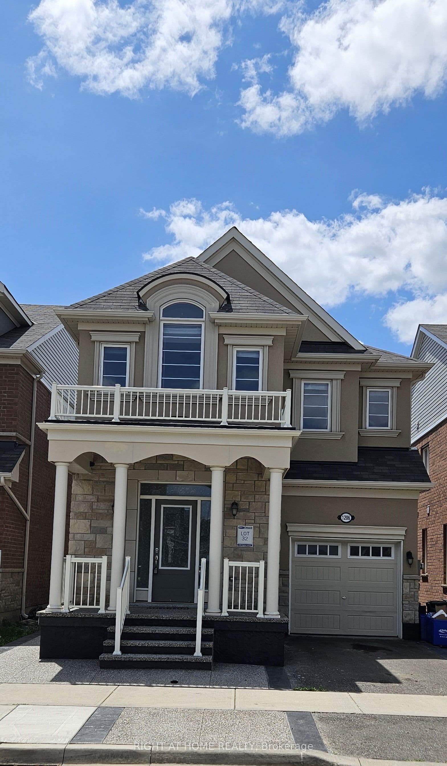 Duignan Crescent Upper, Milton, ON L9E 1C2