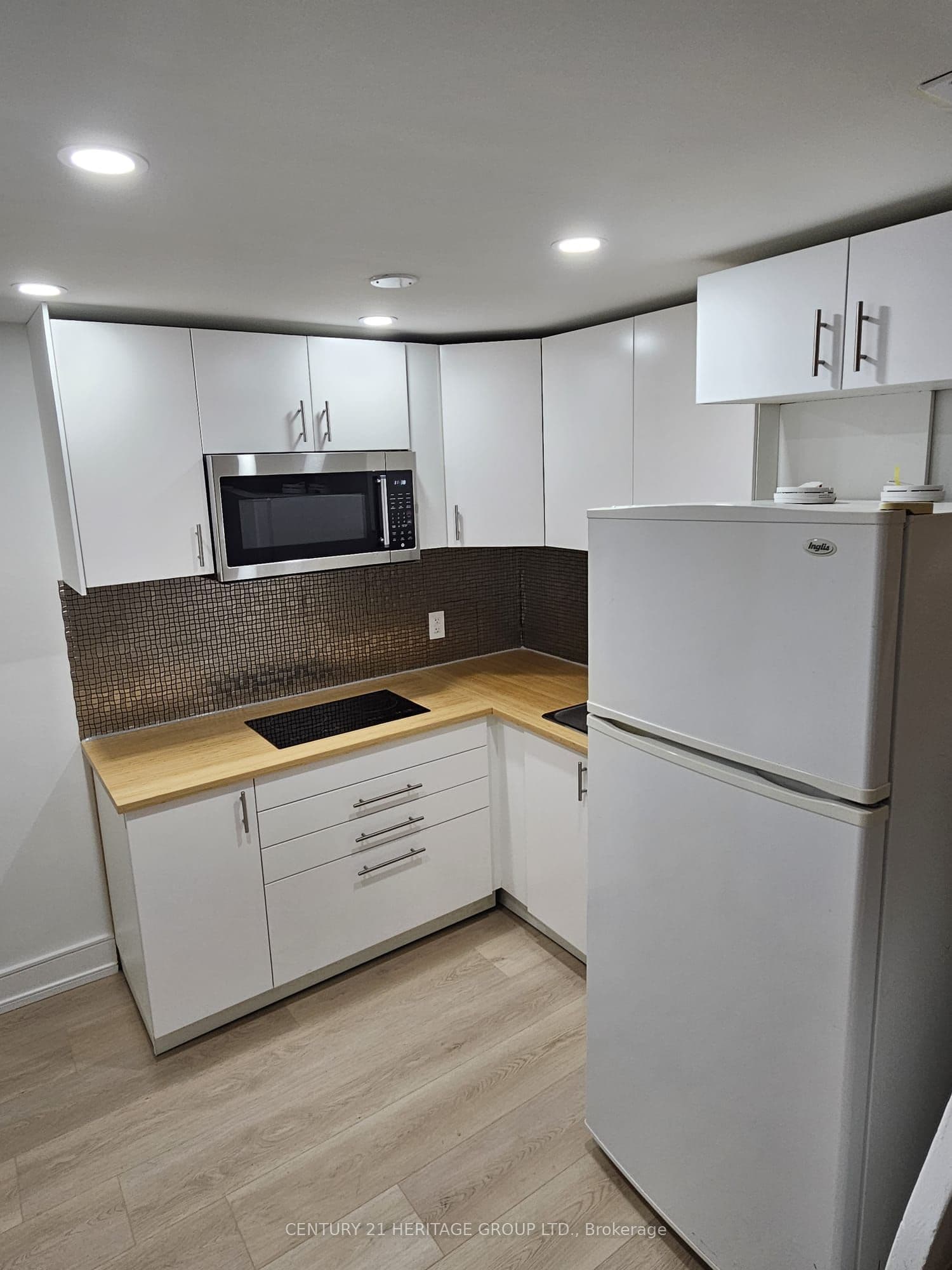 Bolton Avenue Unit 1, Newmarket, ON L3Y 2X3
