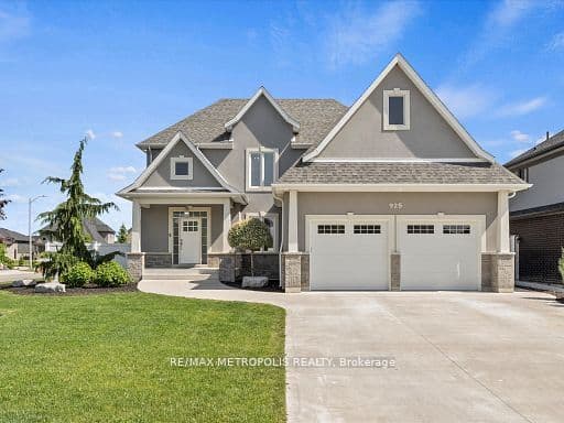 Lakewood Crescent, Lakeshore, ON N8L 1G6