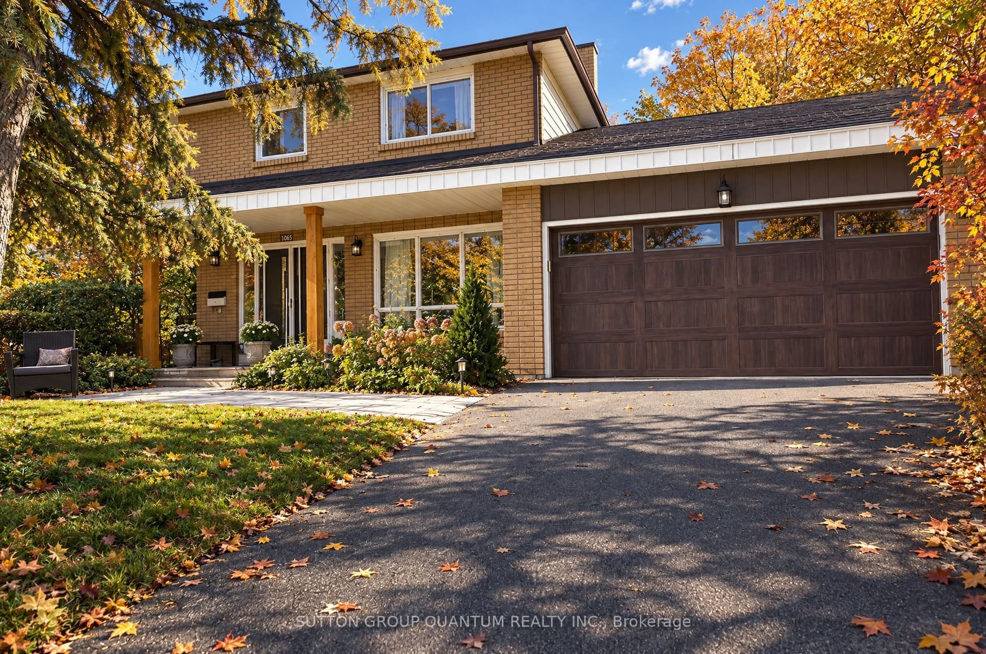 Fredonia Drive, Mississauga, ON L5C 2W5