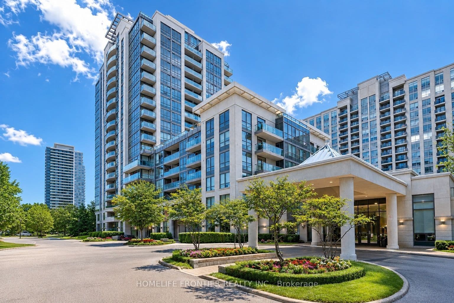 North Park Road 509, Vaughan, ON L4J 0G7