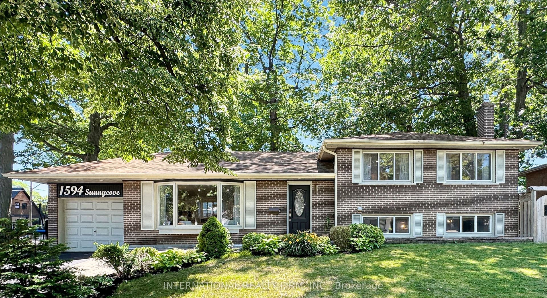 Sunnycove Drive, Mississauga, ON L4X 1B5