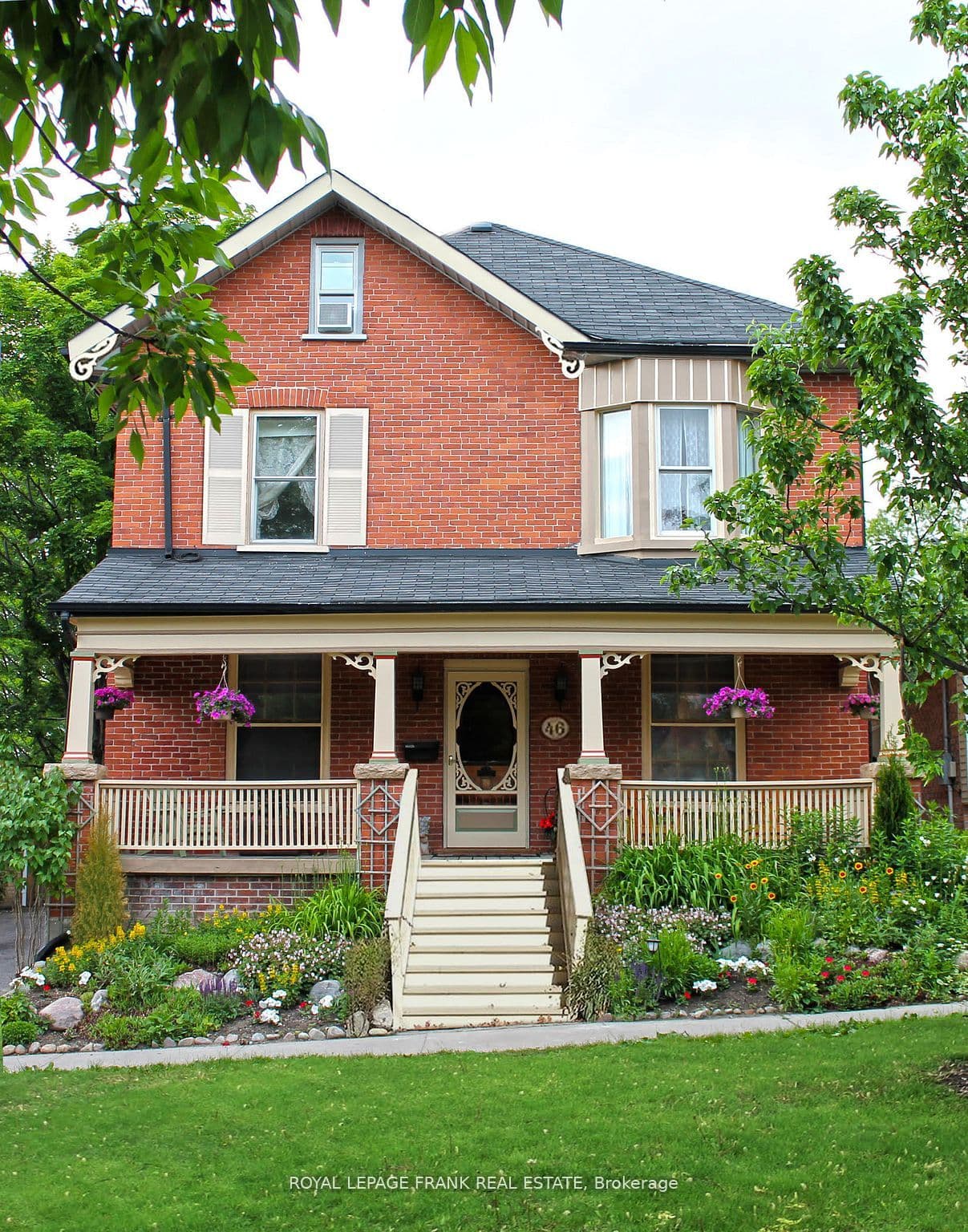 Sophia Street, Peterborough, ON K9H 1E1