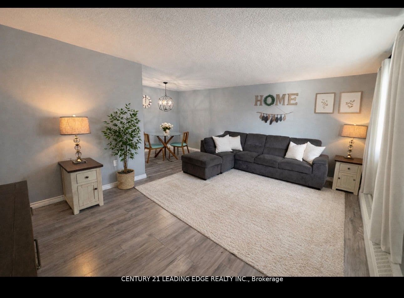 Glen Street S 209, Oshawa, ON L1J 5Z7