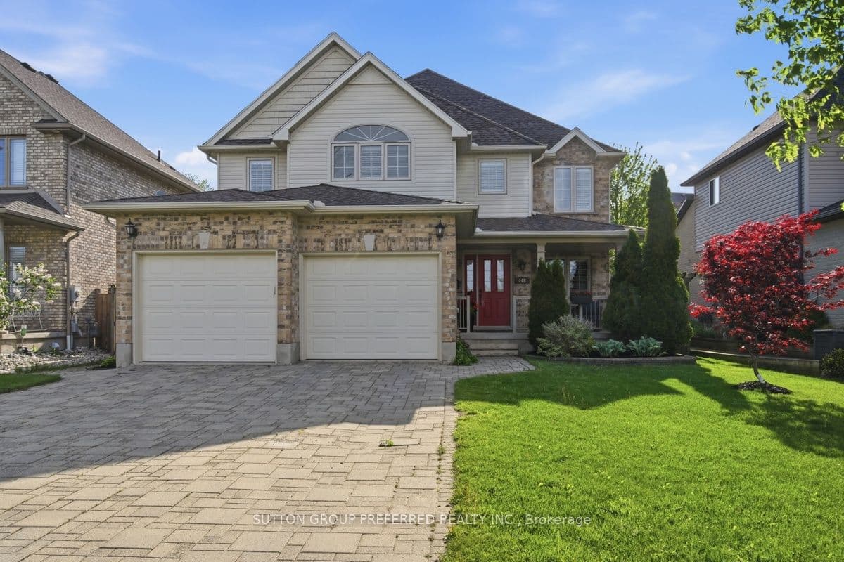 APRICOT Drive, London South, ON N6K 5A7