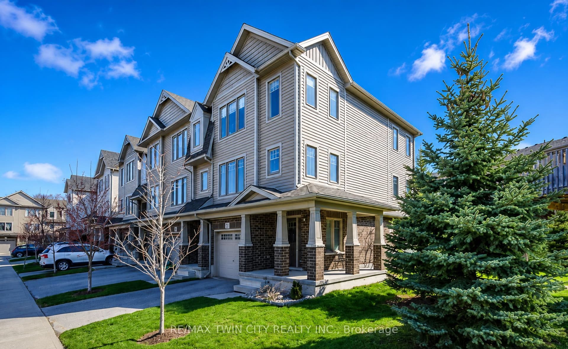 Lawrence Street 86, Cambridge, ON N3H 4A9