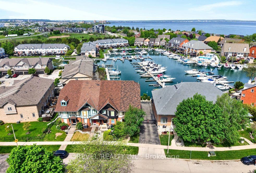 Sunvale Place, Hamilton, ON L8E 4Z6