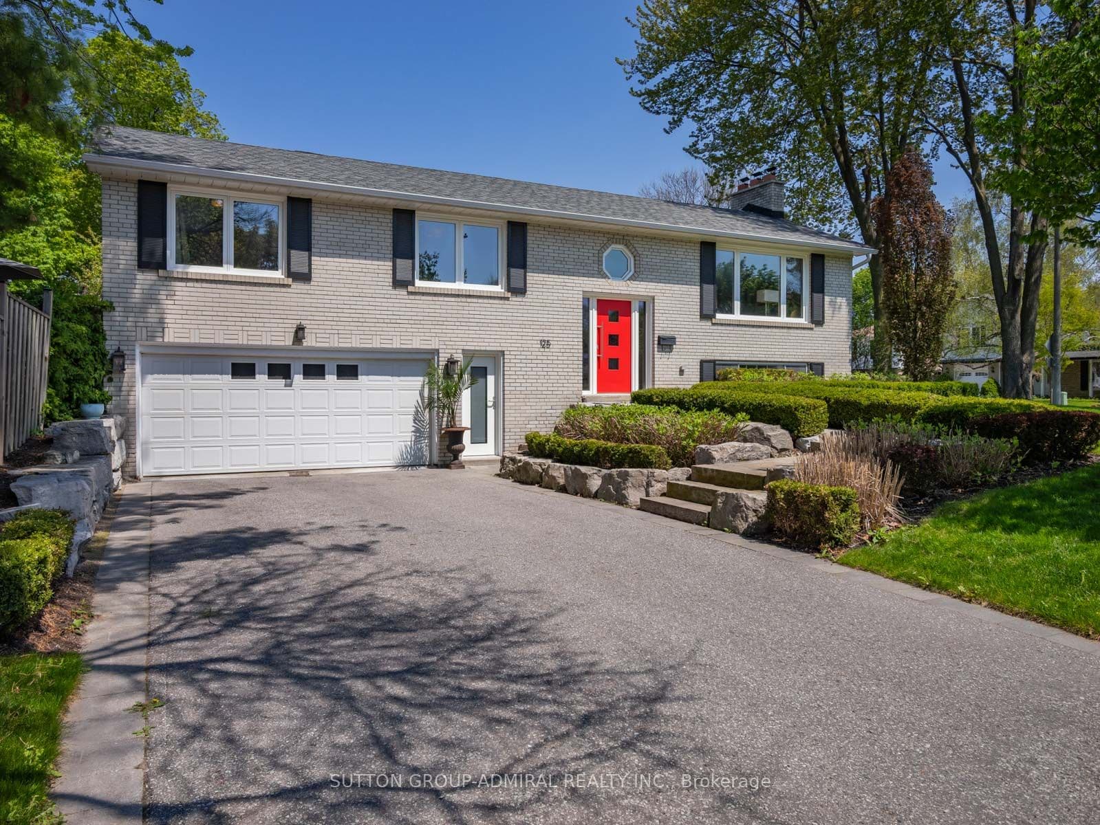 Laverock Avenue, Richmond Hill, ON L4C 4J8