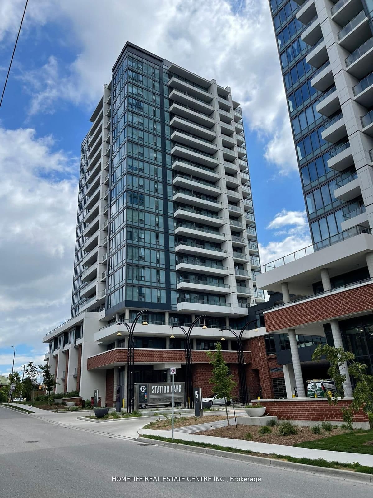 Wellington Street 605, Kitchener, ON N2G 0E3