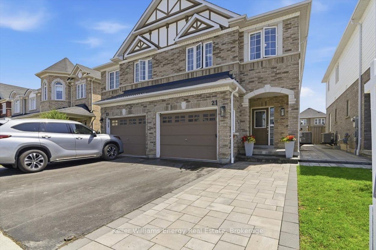 Denny Street, Ajax, ON L1Z 0S3