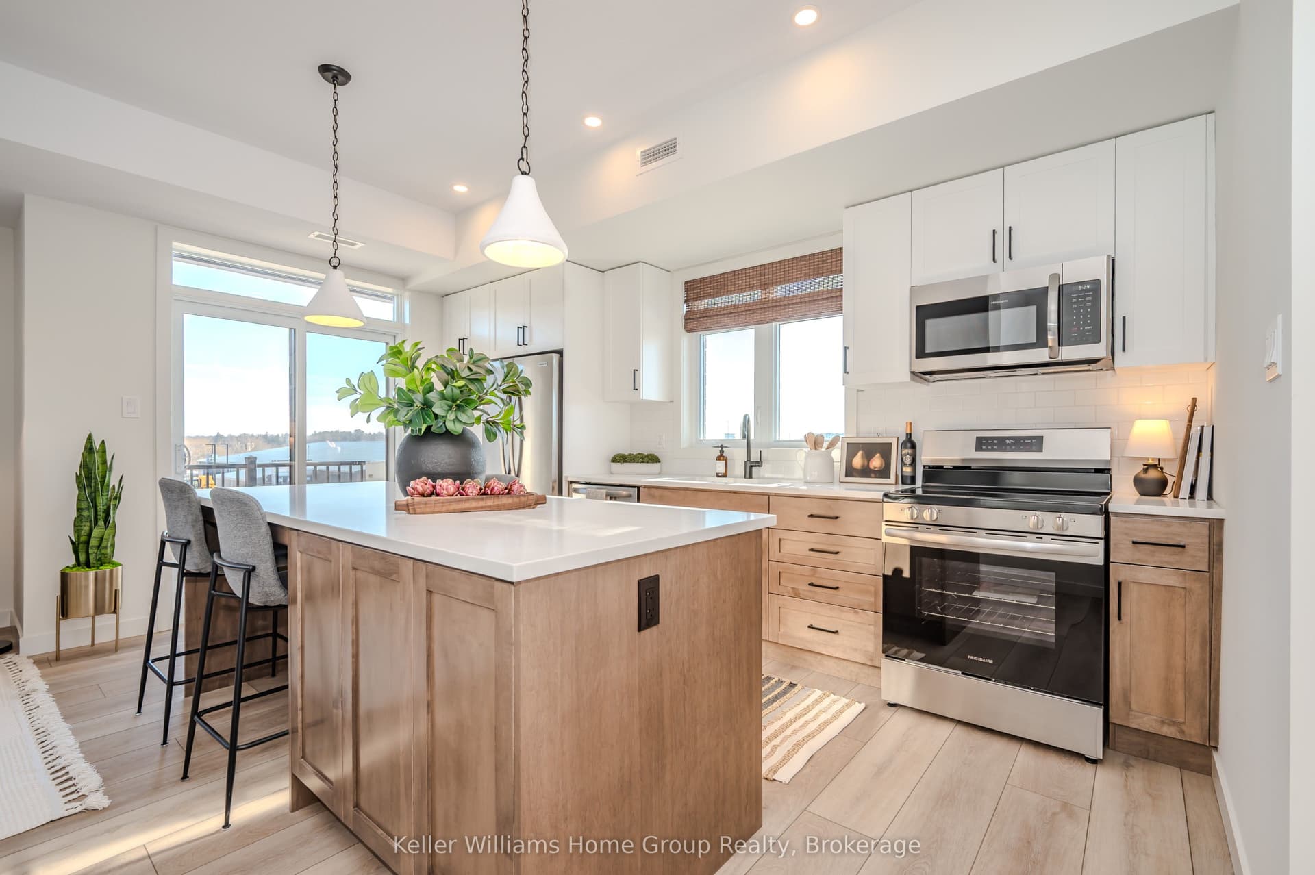 Woolwich Street 70, Guelph, ON N1H 6J2