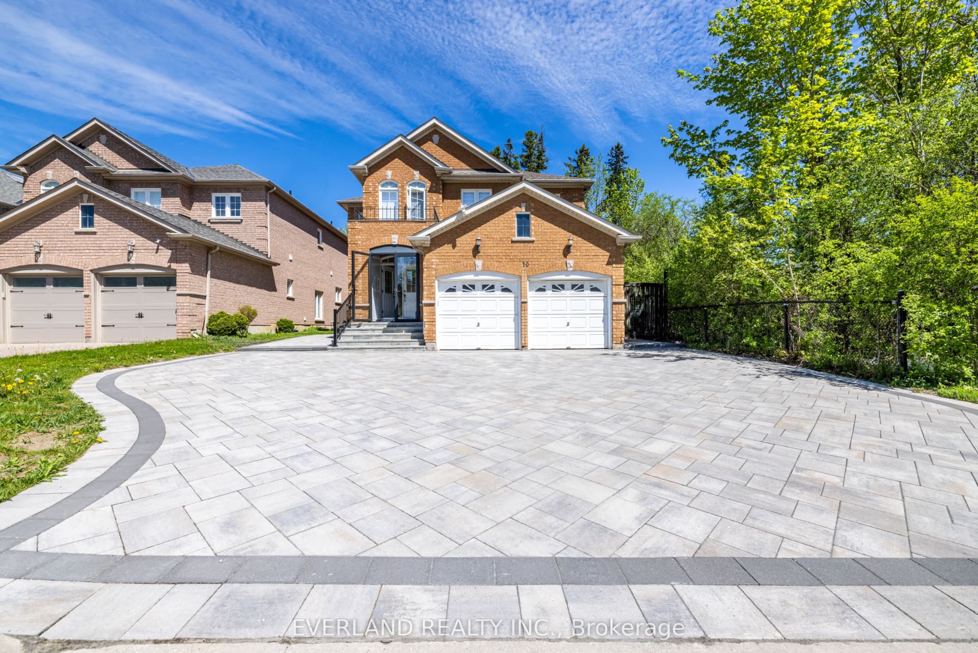 Megarry Court, Richmond Hill, ON L4S 2S3