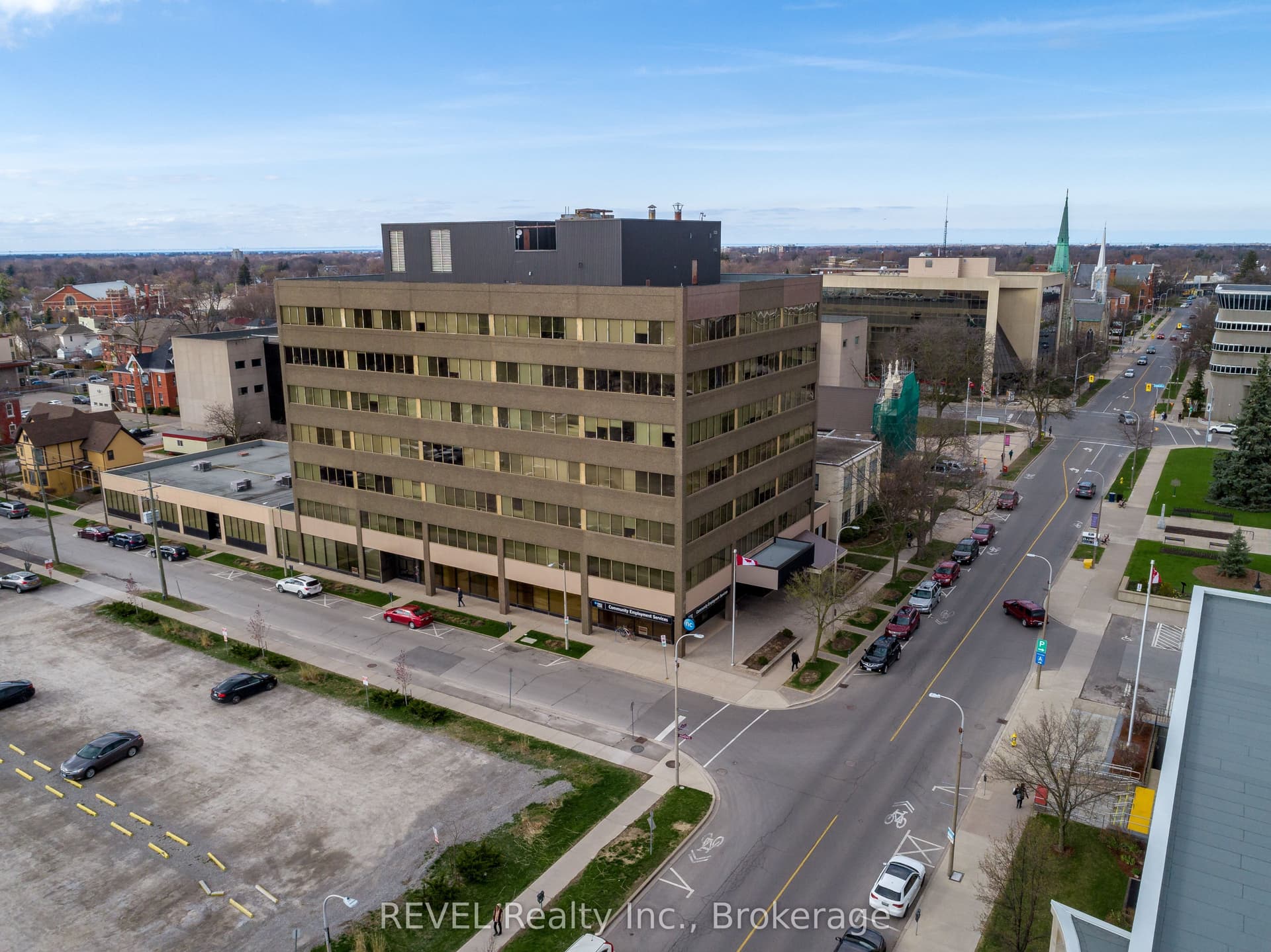 Church Street 202, St. Catharines, ON L2R 7E1