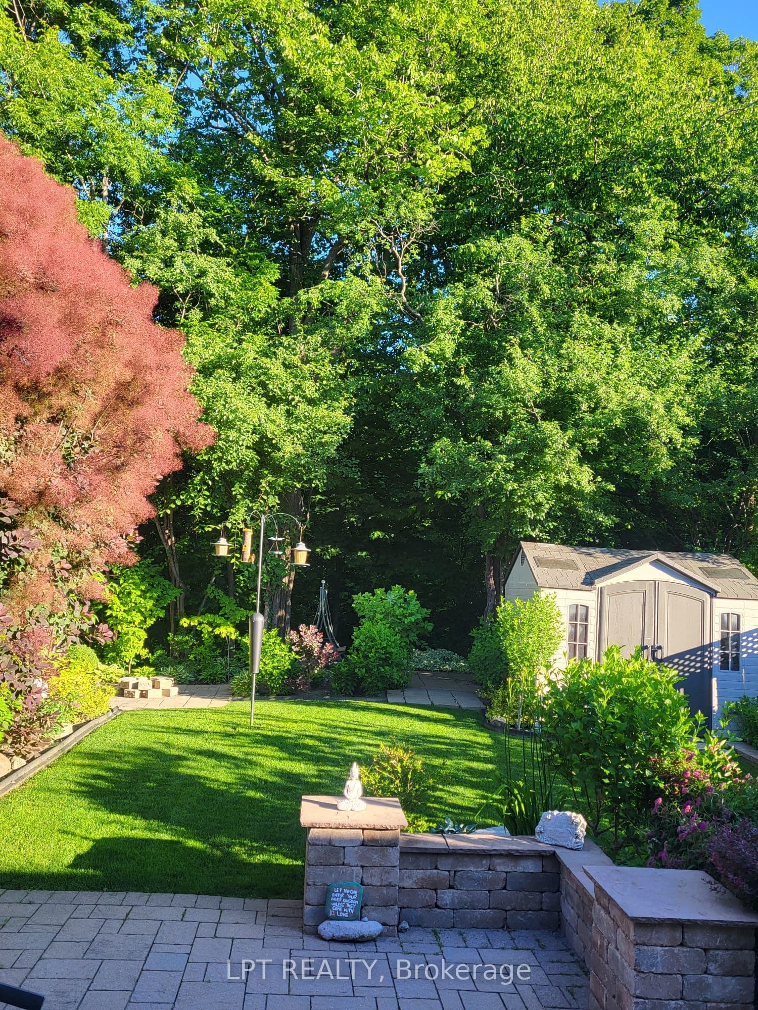 OAK GARDENS Court, Brampton, ON L6R 2Y6