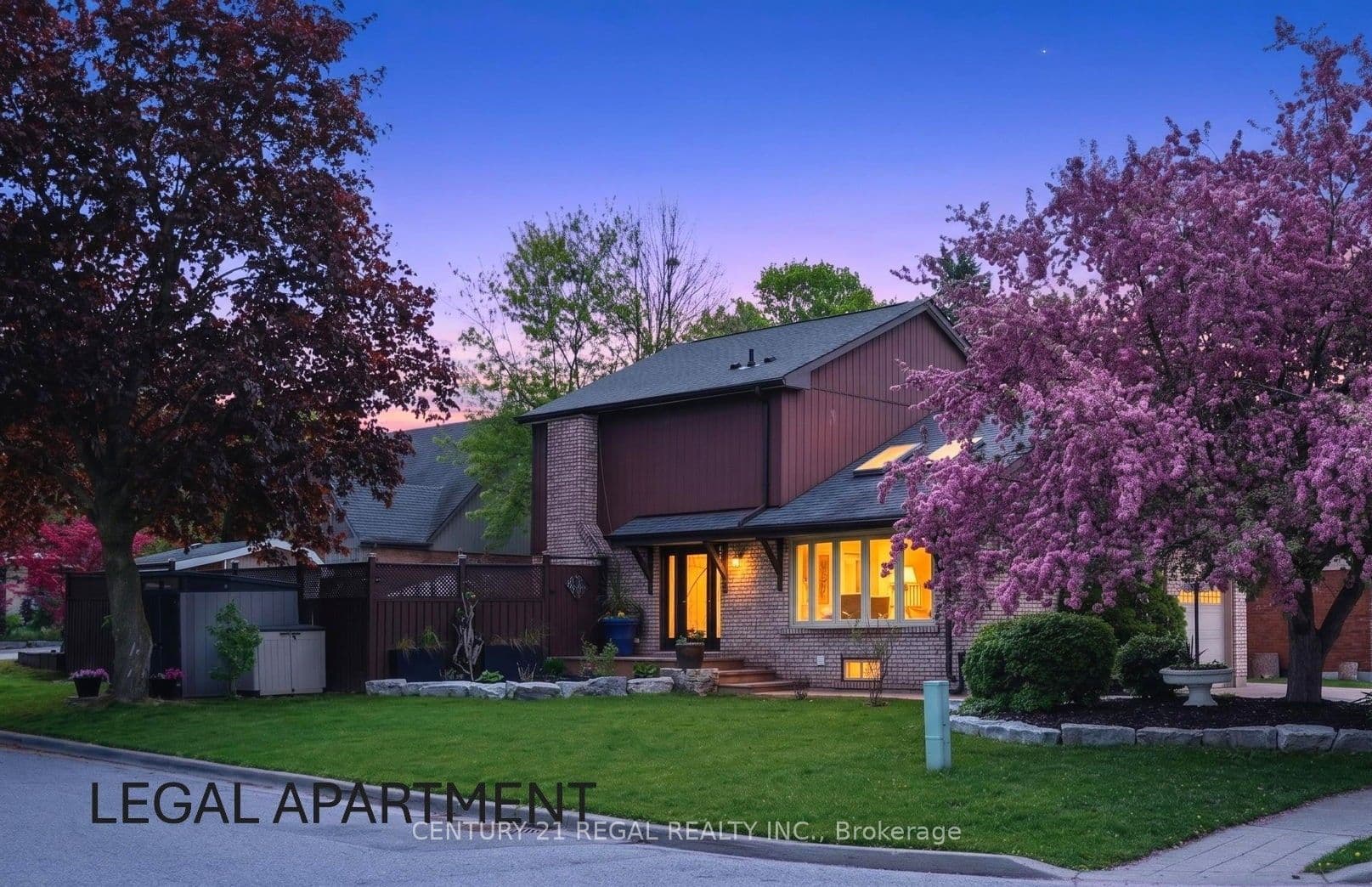 Camelot Drive W, Oshawa, ON L1K 1M5