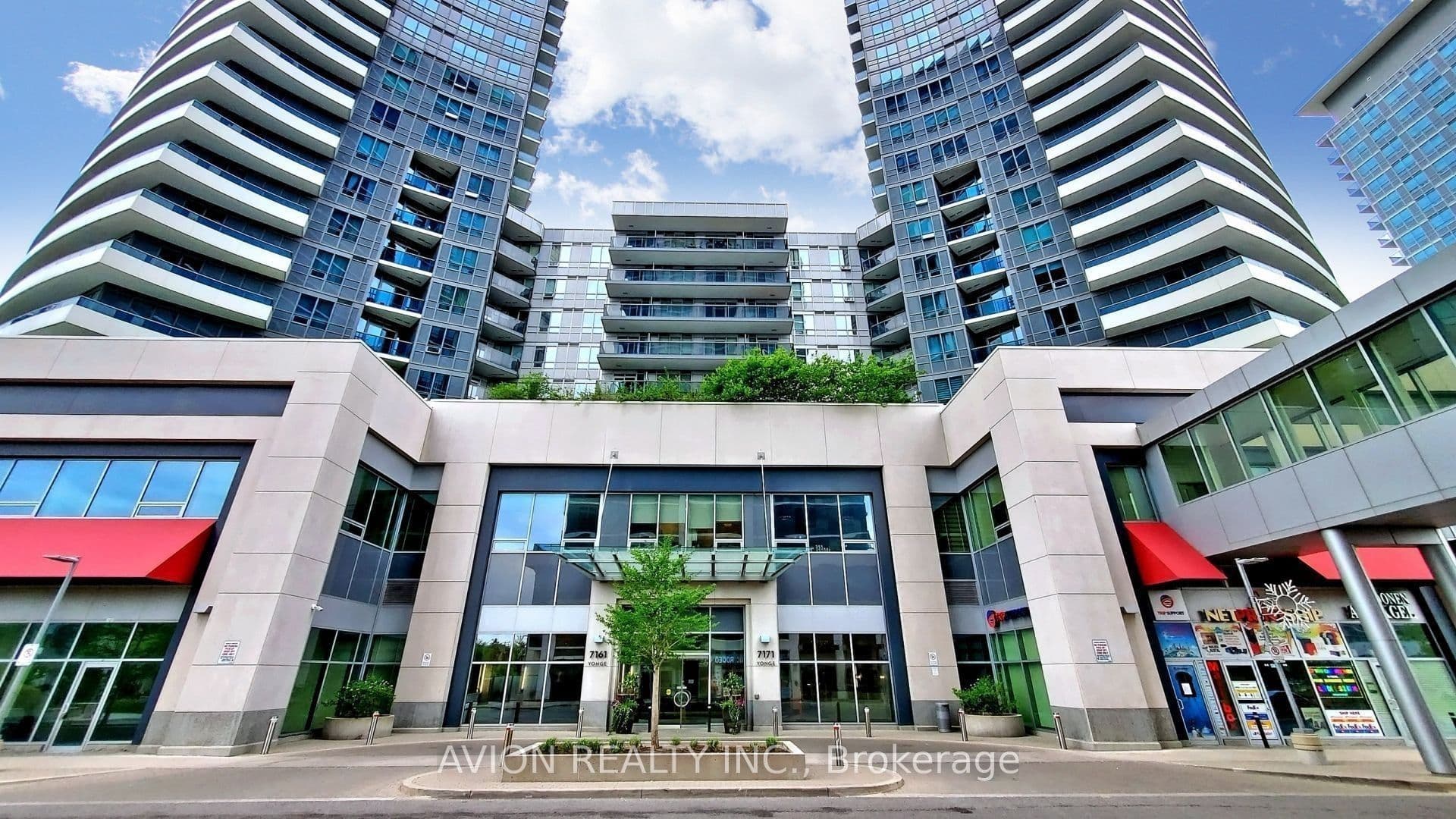 Yonge Street 2409, Markham, ON L3T 0C8