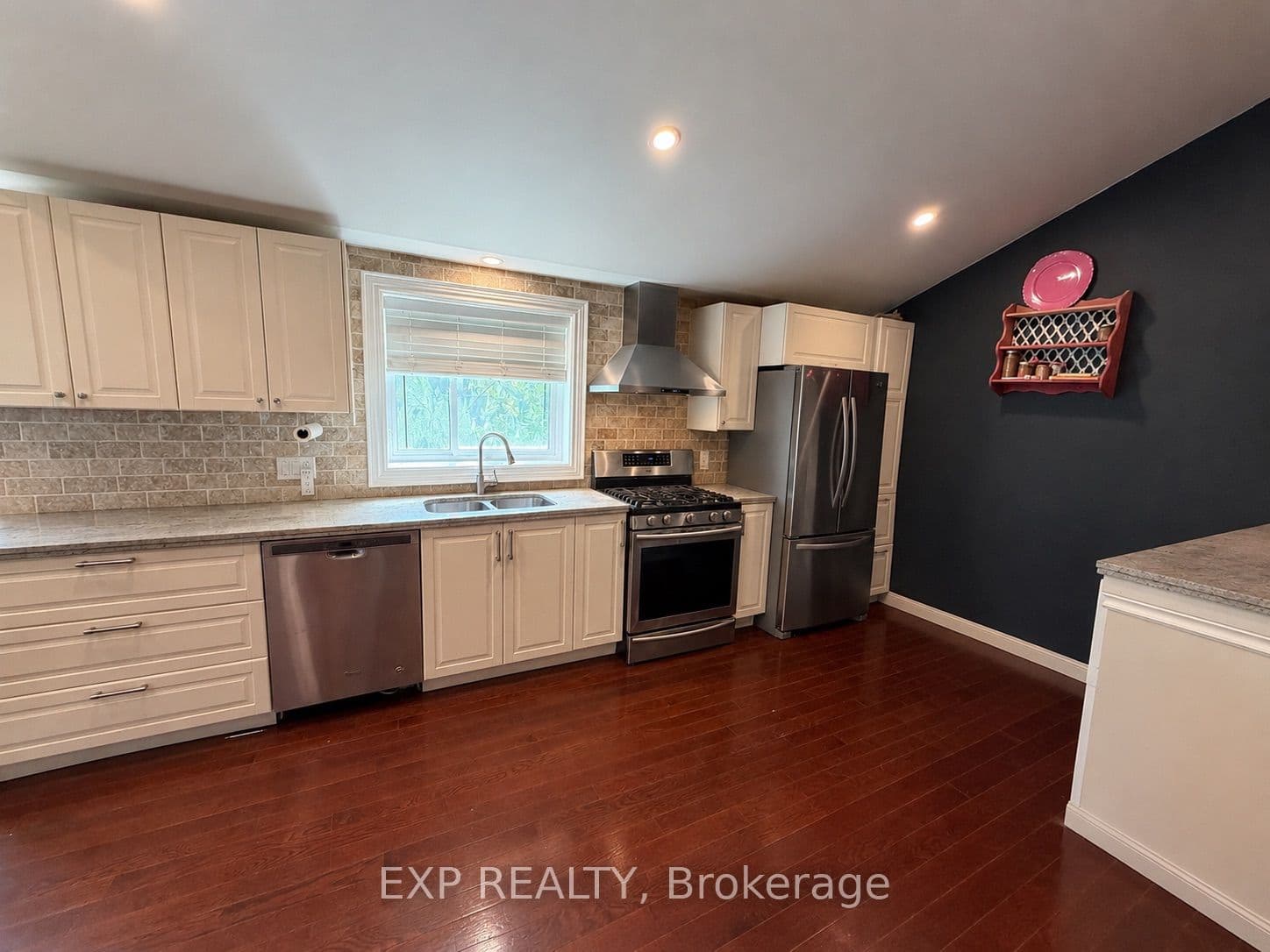 First Street Main, Orangeville, ON L9W 2C7