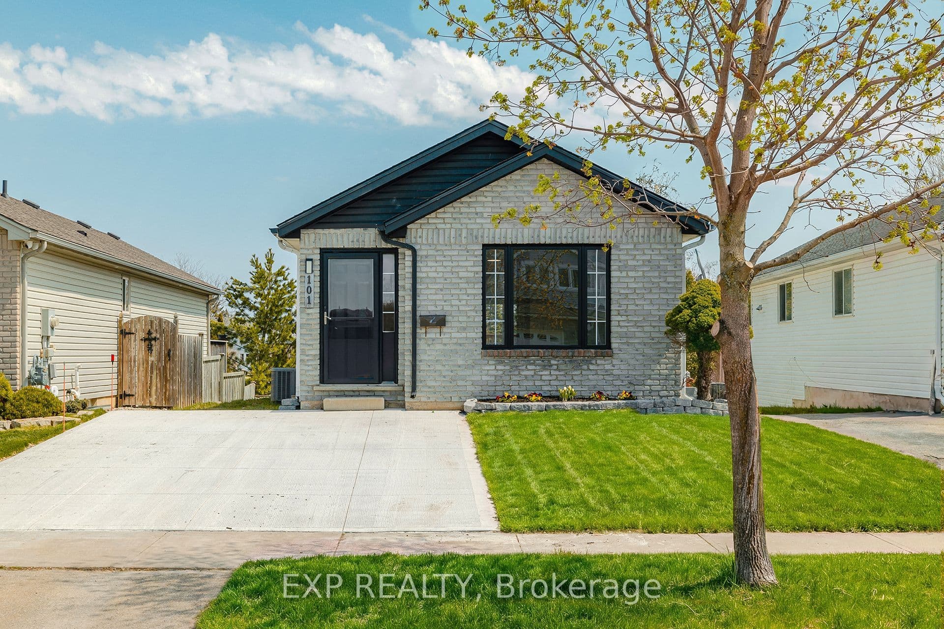 Anastasia Crescent, Brantford, ON N3P 2A8