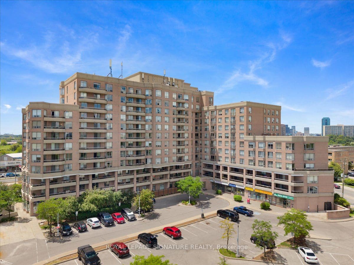 Eglinton Avenue E 721, Toronto, ON M4A 2X4